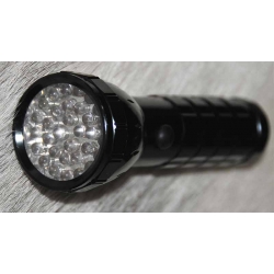 Latarka 32 LED diodowa GMGLITE na 3 baterie LR03