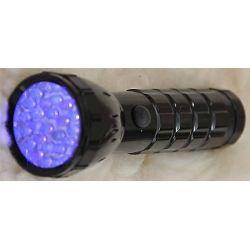 Latarka 32 LED diodowa na 3 baterie LR03 UV tester banknotów GMGLITE